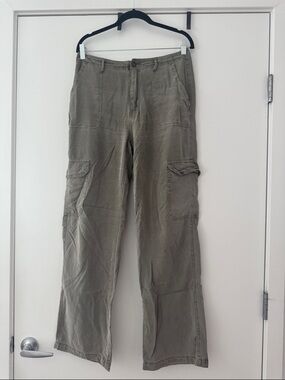 Forever 21 Olive Green Cargo Pants